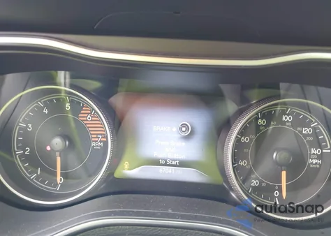 2019 Jeep Cherokee Limited 4X4 z USA, uszkodzony, nr VIN 1C4PJMDN1KD236239